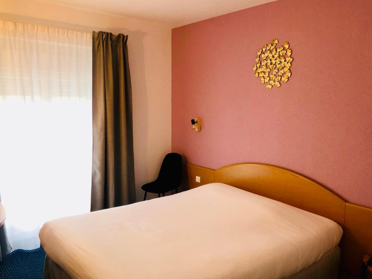 Hotel Le Progres Angers Esterno foto