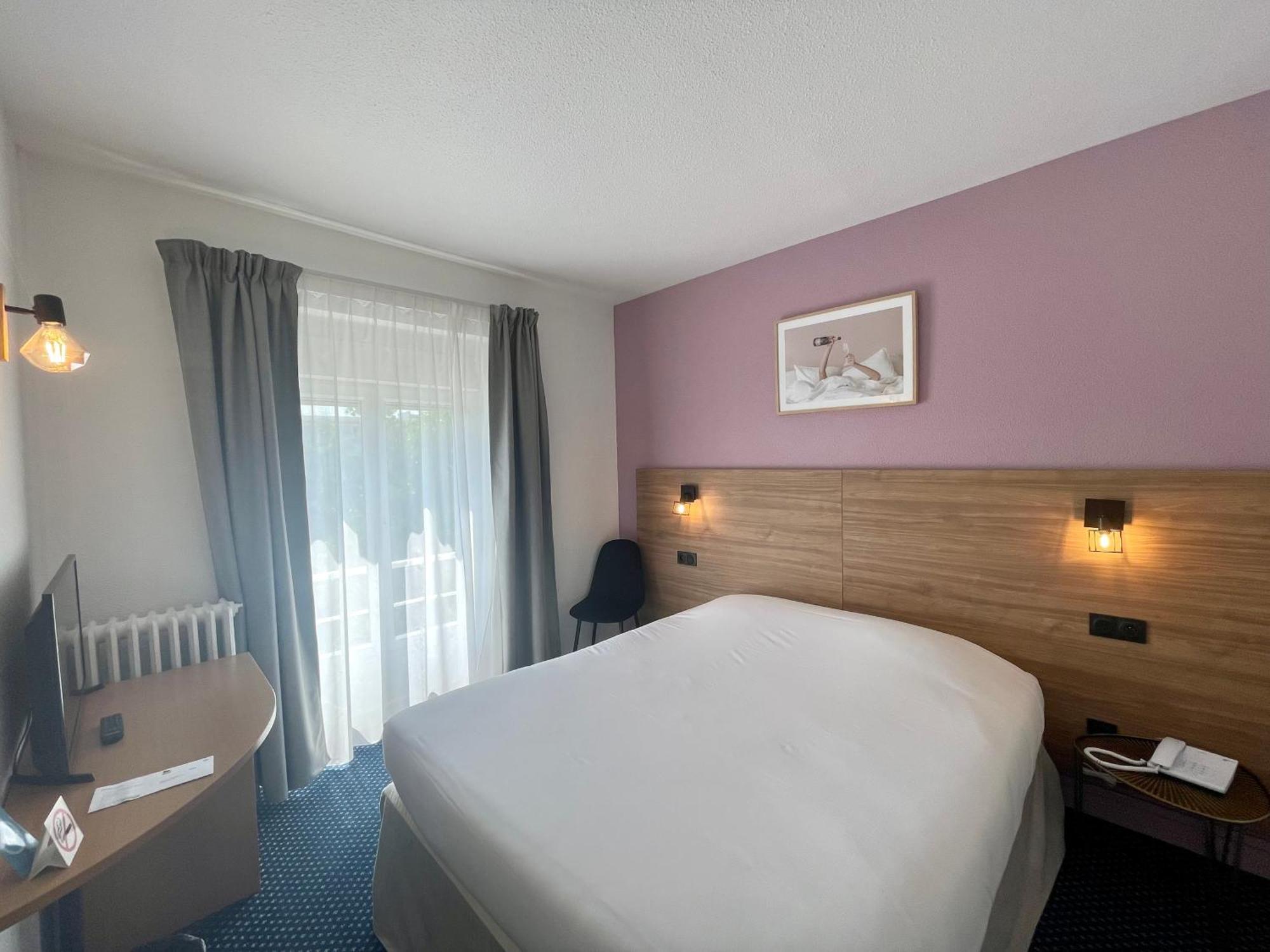 Hotel Le Progres Angers Esterno foto
