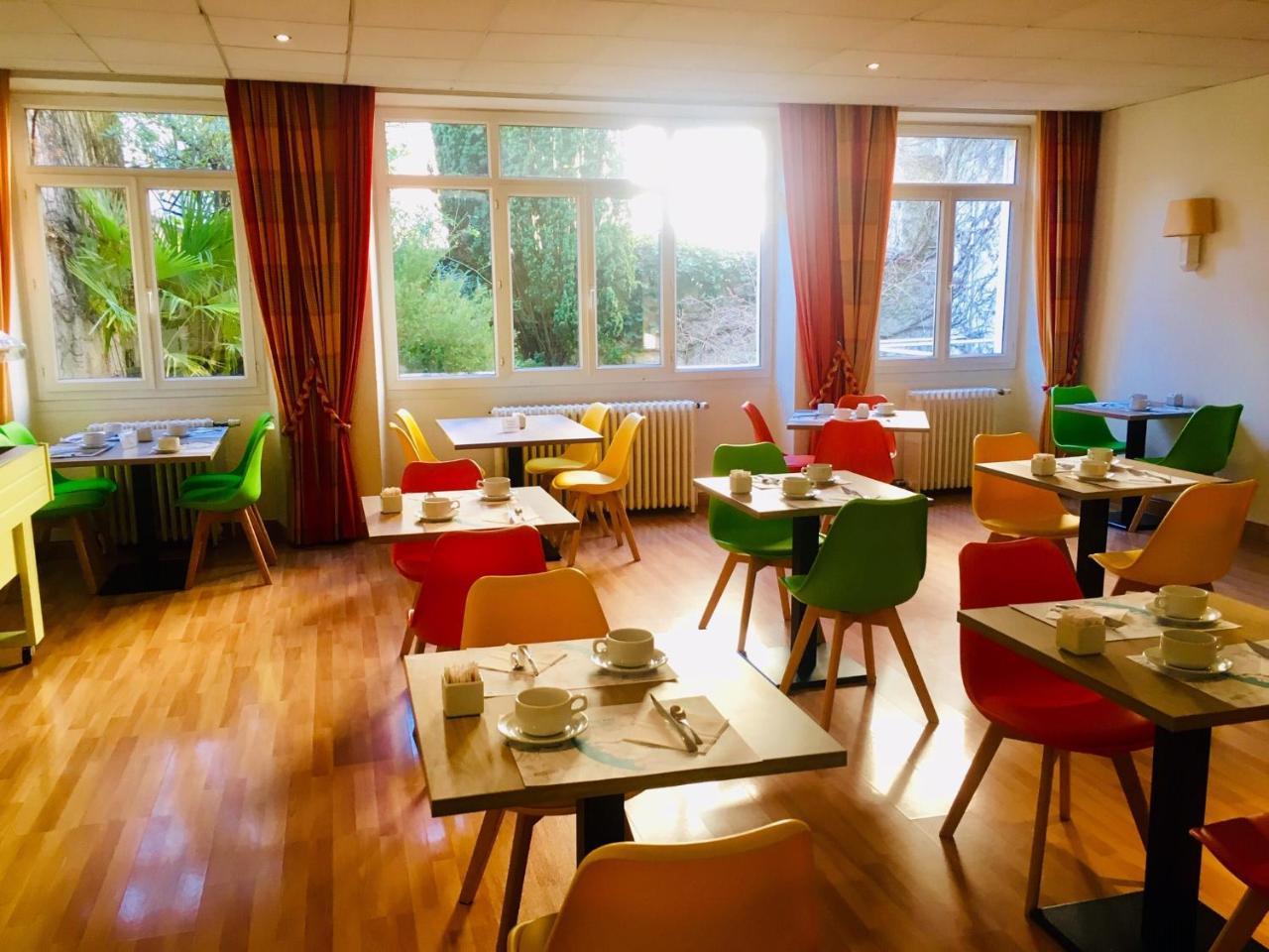 Hotel Le Progres Angers Esterno foto